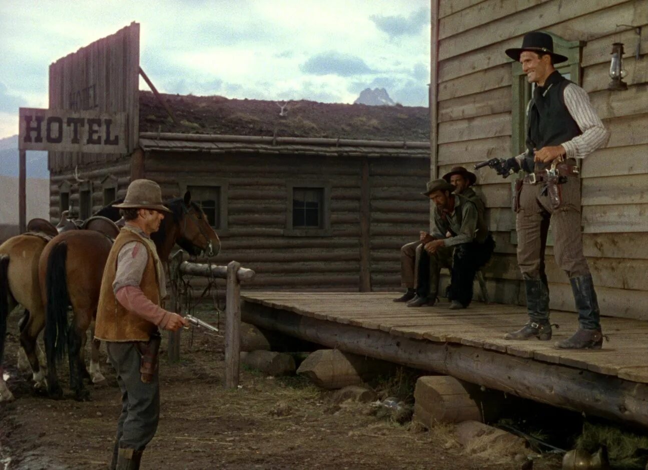 Поезд на юму фильм 2007. Вестерн аппалуза 1966. Хоакин феникс братья систерс. Дэн эванс в фильме поезд на юму. Фильм великолепная семёрка дензел вашингтон.