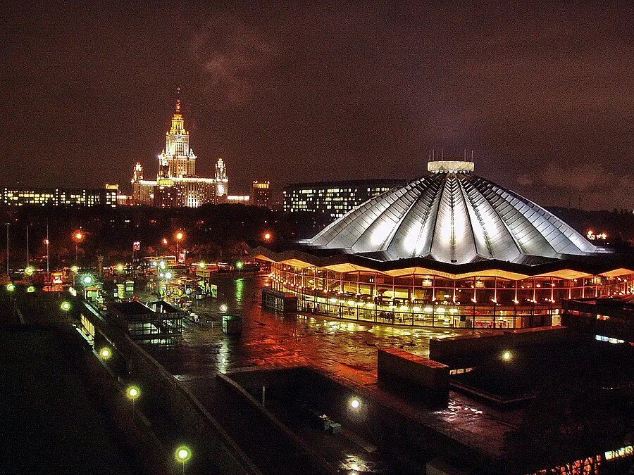 Цирк москва. Московский государственный цирк на проспекте Вернадского. Большой Московский цирк на Вернадского. Москва цирк проспект Вернадского. Большой Московский цирк на проспекте Вернадского здание.