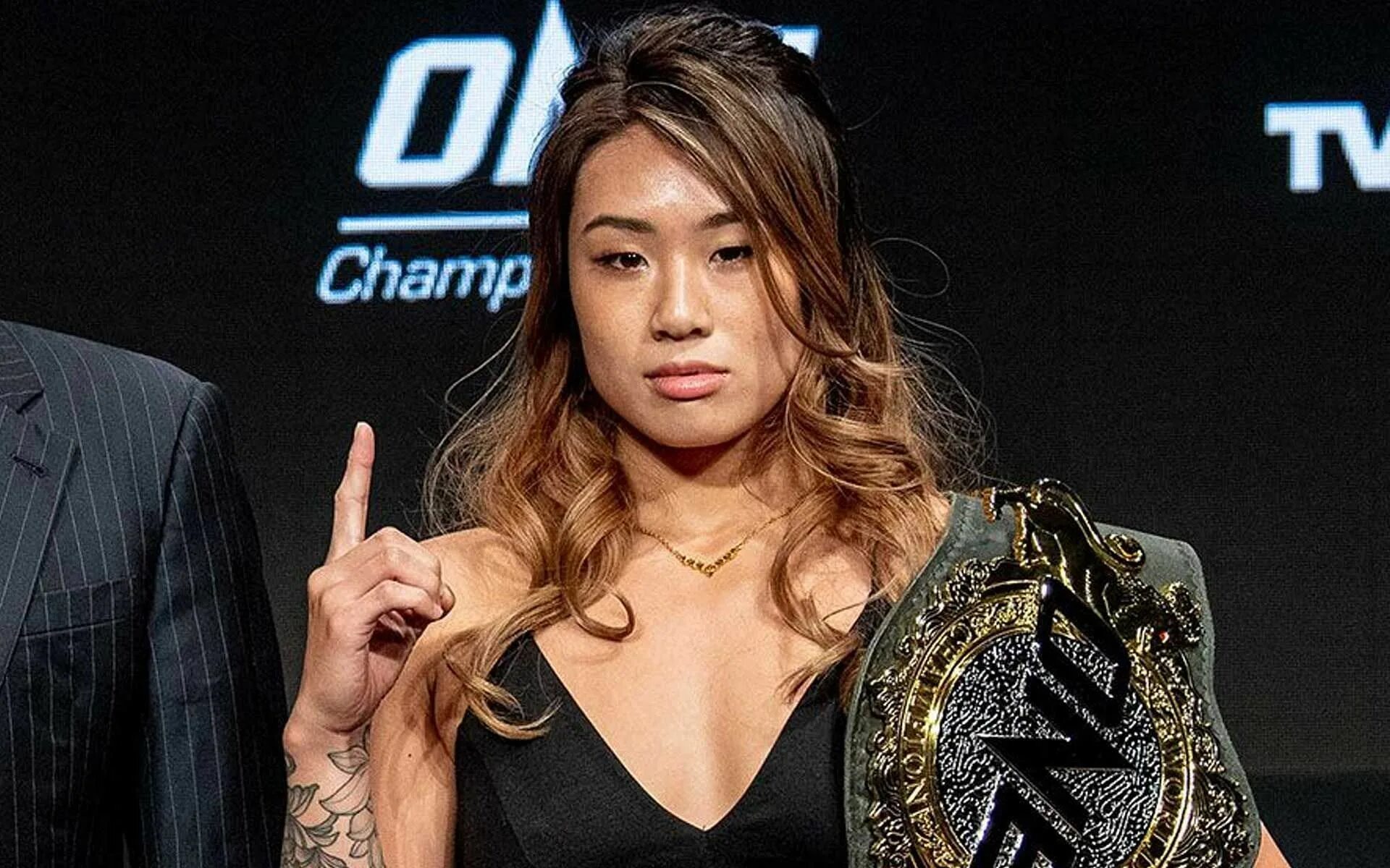 Angela lee. Анджела ли мма фото. Анджела ли мма. Angela lee. Angela lee бокс.