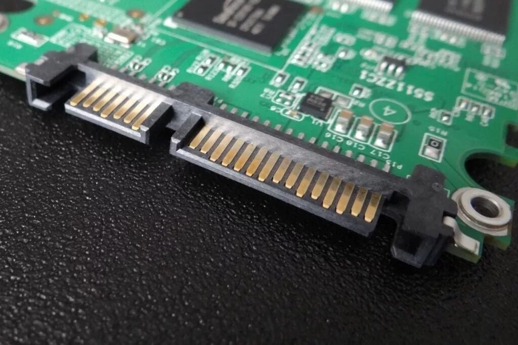 Интерфейс жесткого диска hdd. Hdd sata 3 разъем. разъем сата 3 hdd. sata 2 ssd разъем. sata 3 разъем ssd.