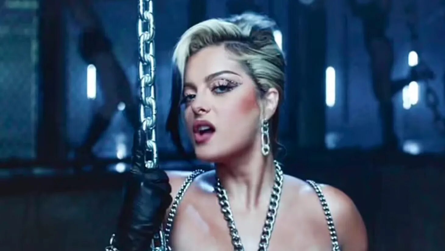 Travis barker - break my heart myself. Bebe rexha my heart. Bebe rexha break my heart myself. Topic bebe rexha. Bebe rexha.