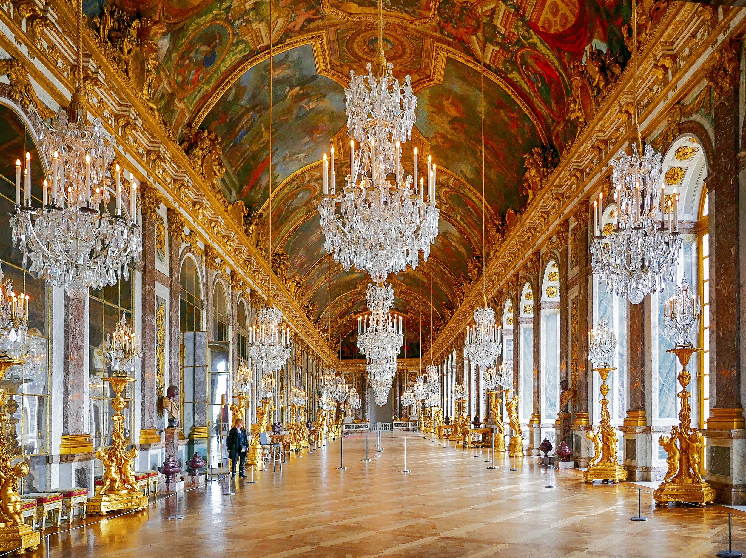 Версальский дворец Версаль Франция. Франция Барокко Версальский дворец. Королевский двор Версальского дворца. Дворец Версаль Франция внутри.
