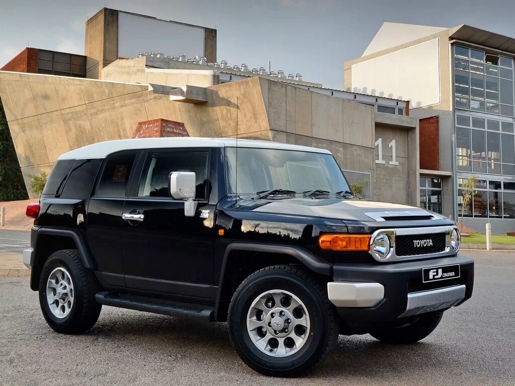 Крузер фото. Тойота ФЖ Крузер. Тойота FJ 30. Тойота джип FJ. Внедорожник Тойота FJ Cruiser.