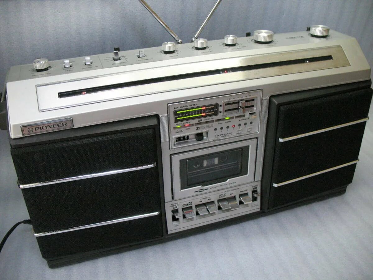 Кассетная дека рифей мпд-201. Рифей мпд-201-стерео. Магнитофон 80х легенда 80. Аппаратура 80. Японская аппаратура 70-80 годов.