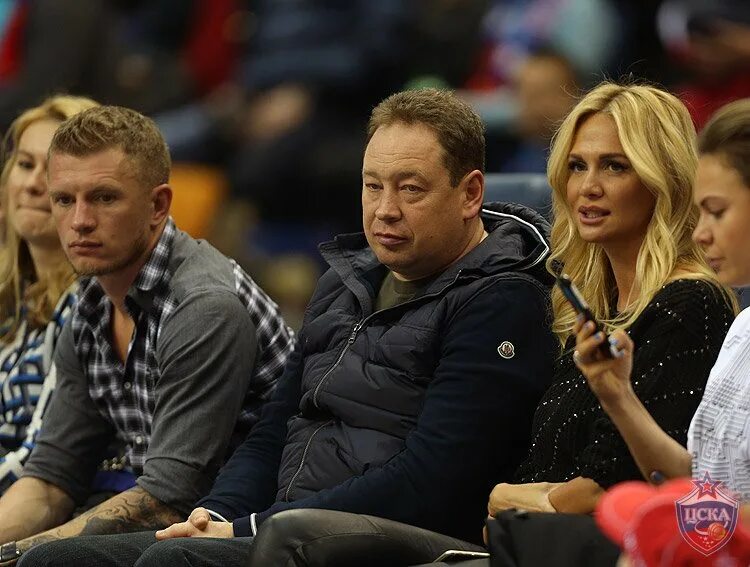 Ливейт слуцкий. Алекс слуцкий бизнесмен. Алекс слуцкий бизнесмен украина. Leweight слуцкий. Слуцкий жена.