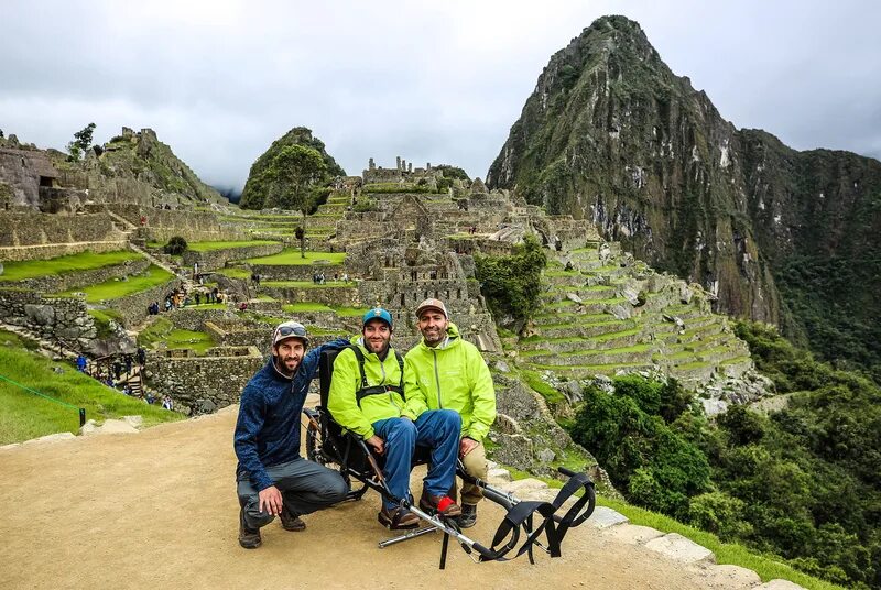 Мачу Пикчу туристы. Machu Picchu Tourists. Мачу Пикчу палегоналка. Маршрут Мачу Пикчу. Travel колесо