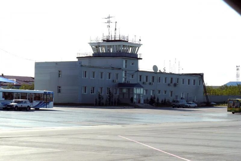 Старый аэропорт Салехард. Аэропорт Салехард, Салехард. Салехард аэропорт 1994. Аэропорт Салехарда 1991 года. Сайт аэропорта салехард