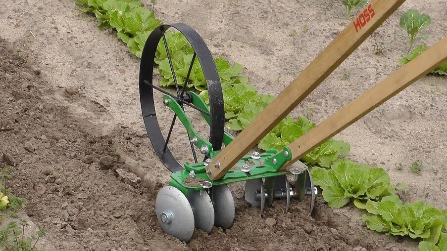 Техника для обработки земли. Ручной культиватор Хосс. Культиватор плоскорез Батрак. Ручной культиватор Батрак ТТ. Культиватор Sandri Garden TL 40.
