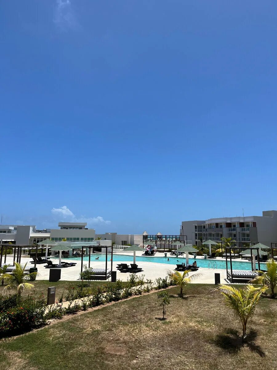 Гранд астон кайо паредон куба отель. Woovo playa hermosa paredon resort 5. Алвор португалия. Куба кайо паредон гранде. Отель woovo playa hermosa cayo paredon ресторан.