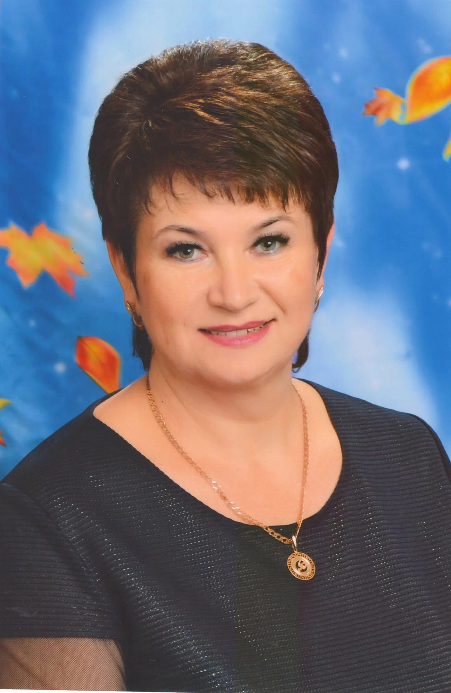 директор школы 5 якутск. директор пятой школы. школа 5 среднеуральск. лыткина ольга алексеевна калуга. ирина директор 5 школы.