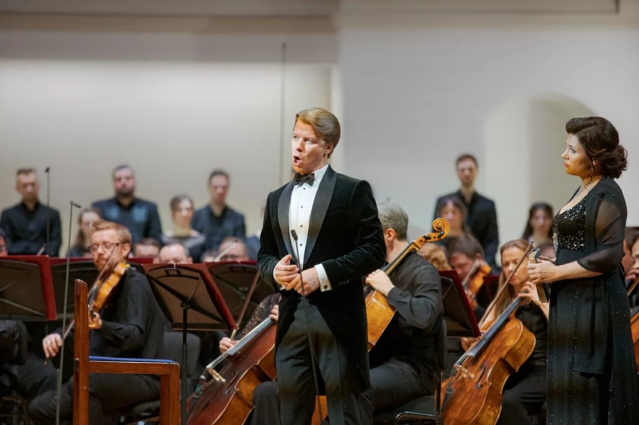 Большой зал филармонии екатеринбург. Большой зал. Самарская филармония концертный зал. Филармония светланова. Шостаковича, большой зал, санкт-петербург.