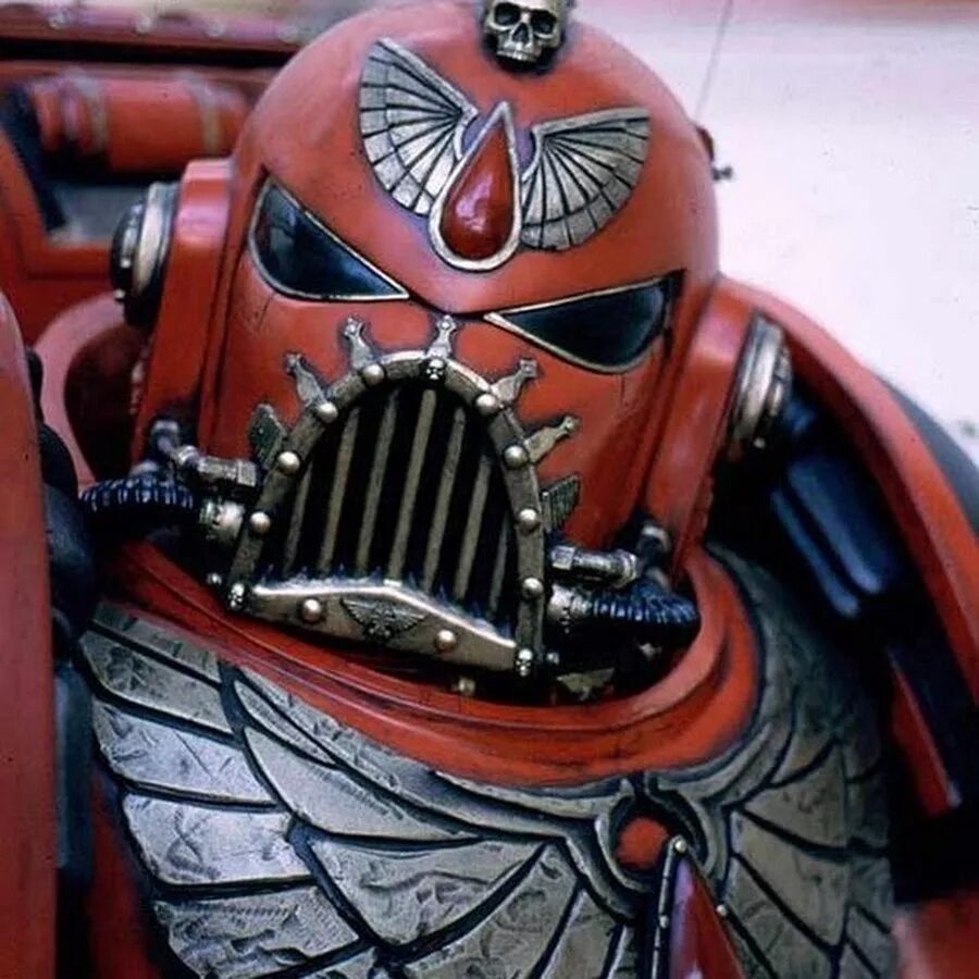 шлем вархаммер. шлем вархаммер. вархаммер 40000 шлем космодесантника. шлемы warhammer 40k. Space marine шлем.