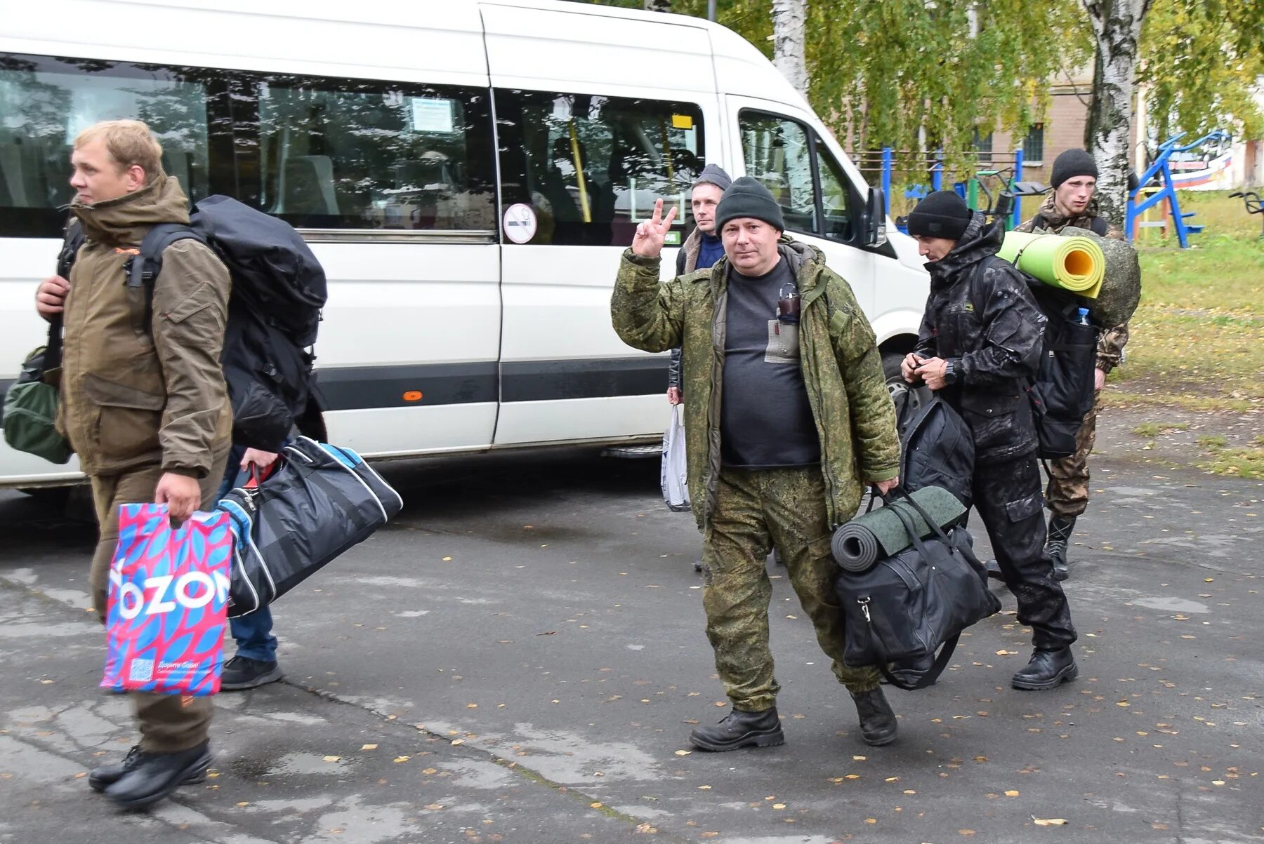 Мобилизованные в России. Мобилизованные из Петрозаводска. Мобилизация в Петрозаводске. Мобилизация картинки. Вновь мобилизованные