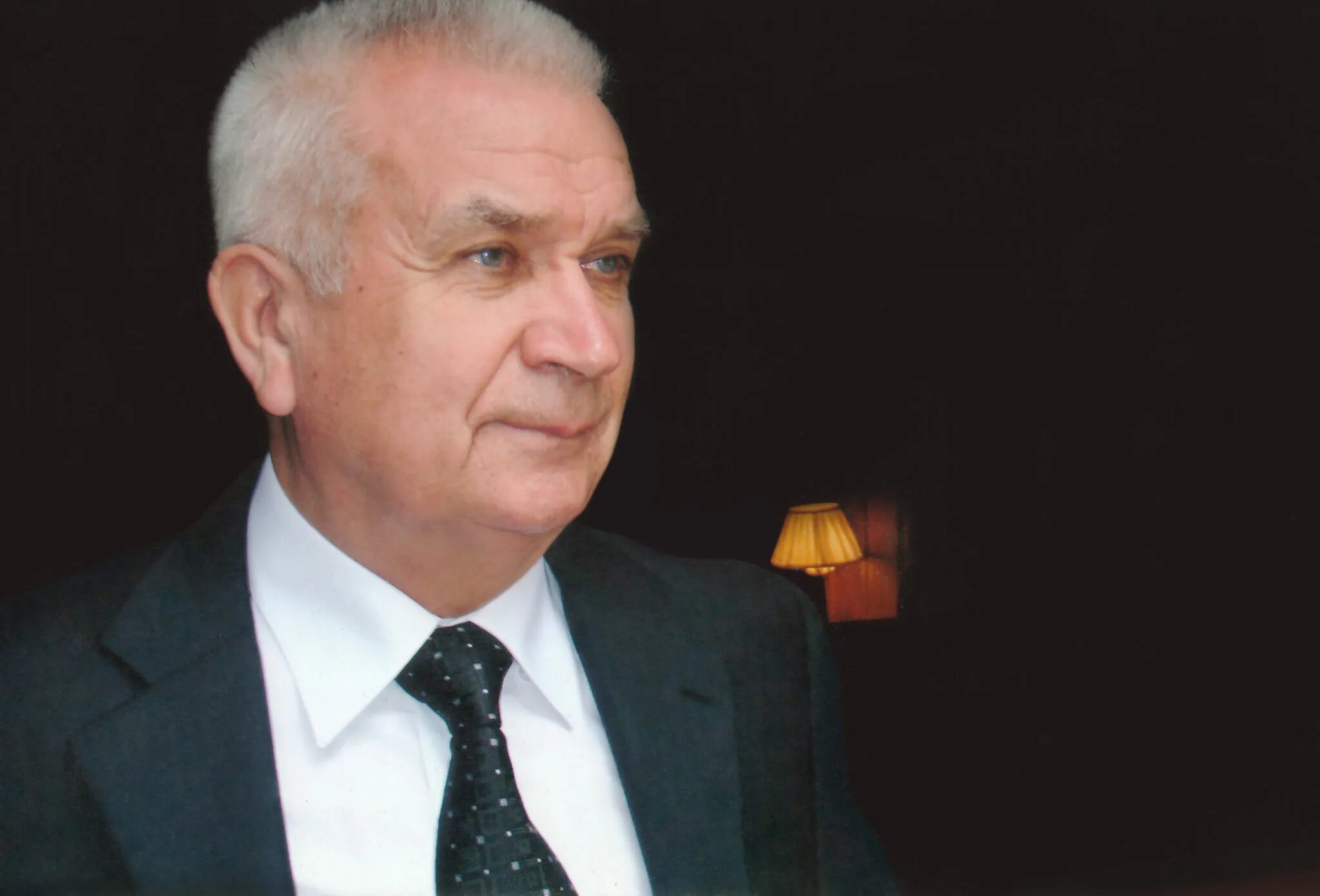 М. М. Зазнобин вм. М. Владимира михайловича зазнобина.