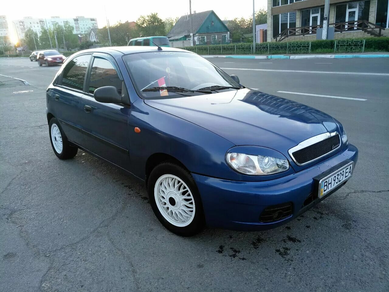 Купить ланос 1.5 новый. Шевроле Ланос 1.5. Chevrolet lanos Prestige Blau. Шевроле Ланос 2009 синий. ЗАЗ шанс 1.5.