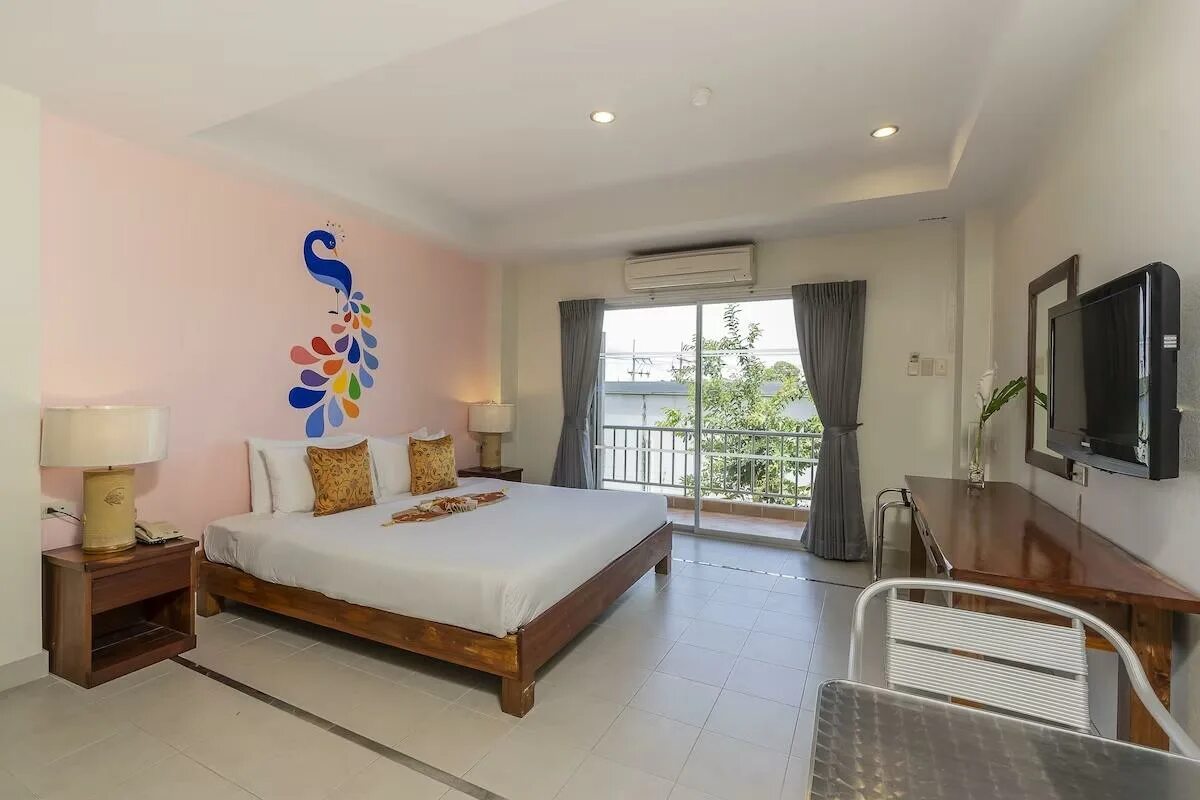 J a villa pattaya hotel. Bella villa metro 3*. Fortuna pattaya 3*. Bella villa metro 3* (северная паттайя) bed & breakfast superior room / 2ad. Bella villa pattaya 3rd road 3.