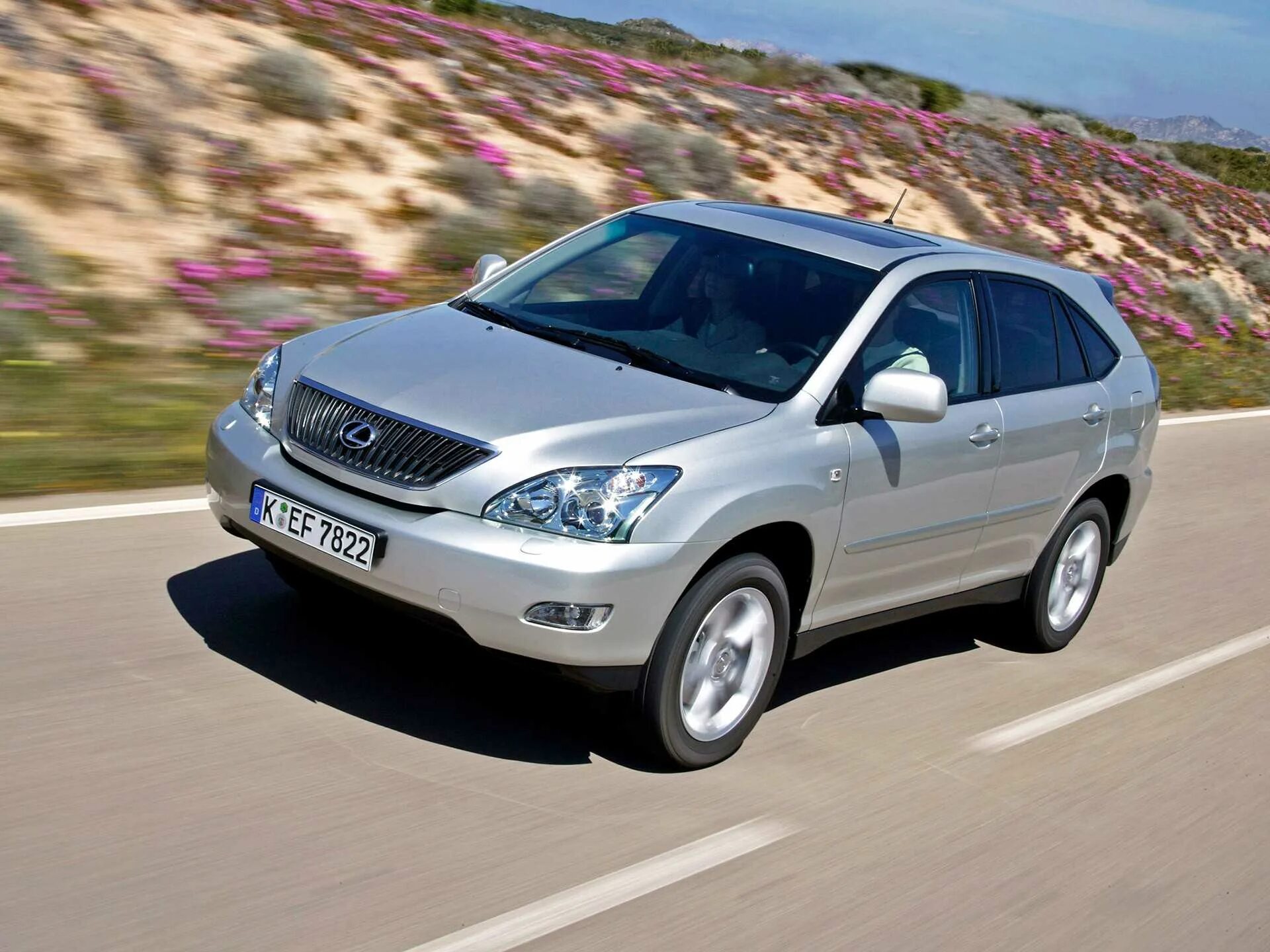 Lexus rx300 поколения. Лексус РХ 300. Лексус rx300. Lexus 300 rx300. Лексус РХ 300 2003.