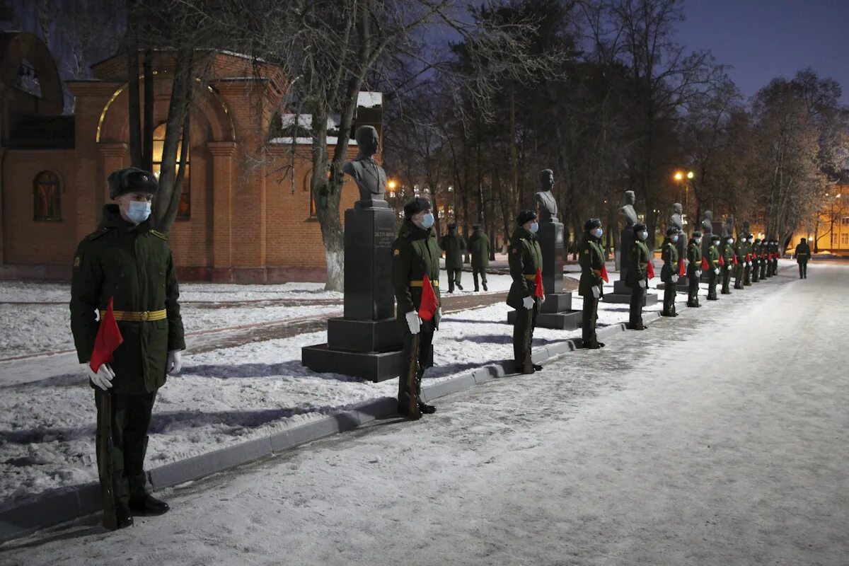 Выпуск 104. Московское высшее общевойсковое командное командное училище. МВОКУ Знамя. МВВКУ Московское высшее командное училище. МВВКУ 131 выпуск.