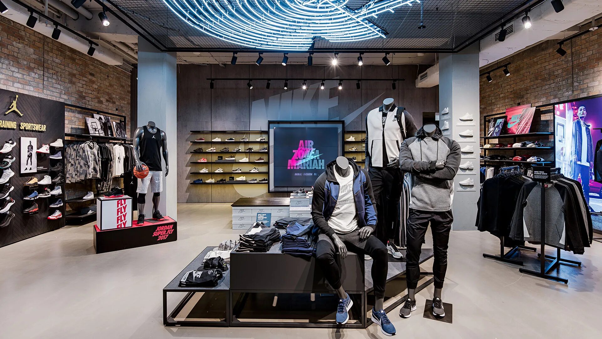 Купить магазин nike. Магазин найк Анапа. Nike Store in 1988. Брендовые магазины найк. Магазин найк в Америке.