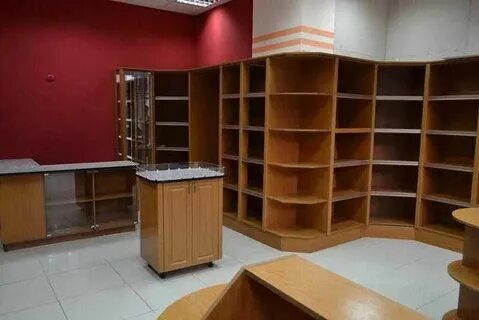 В магазине вся мебель продается в разобранном