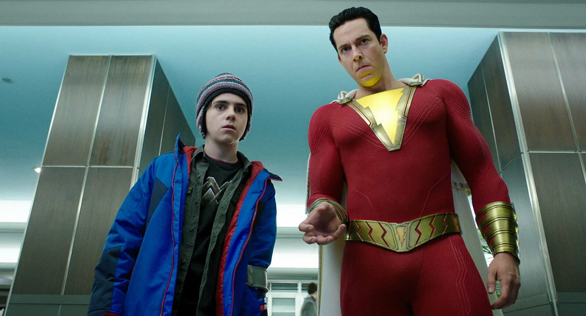 Шазам 2019. Закари ливай шазам 2. Шазам 2019. Шазам 2 билли бэтсон. Закари левай шазам.