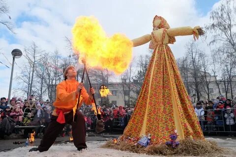 Сжигаем чучело на масленицу картинки