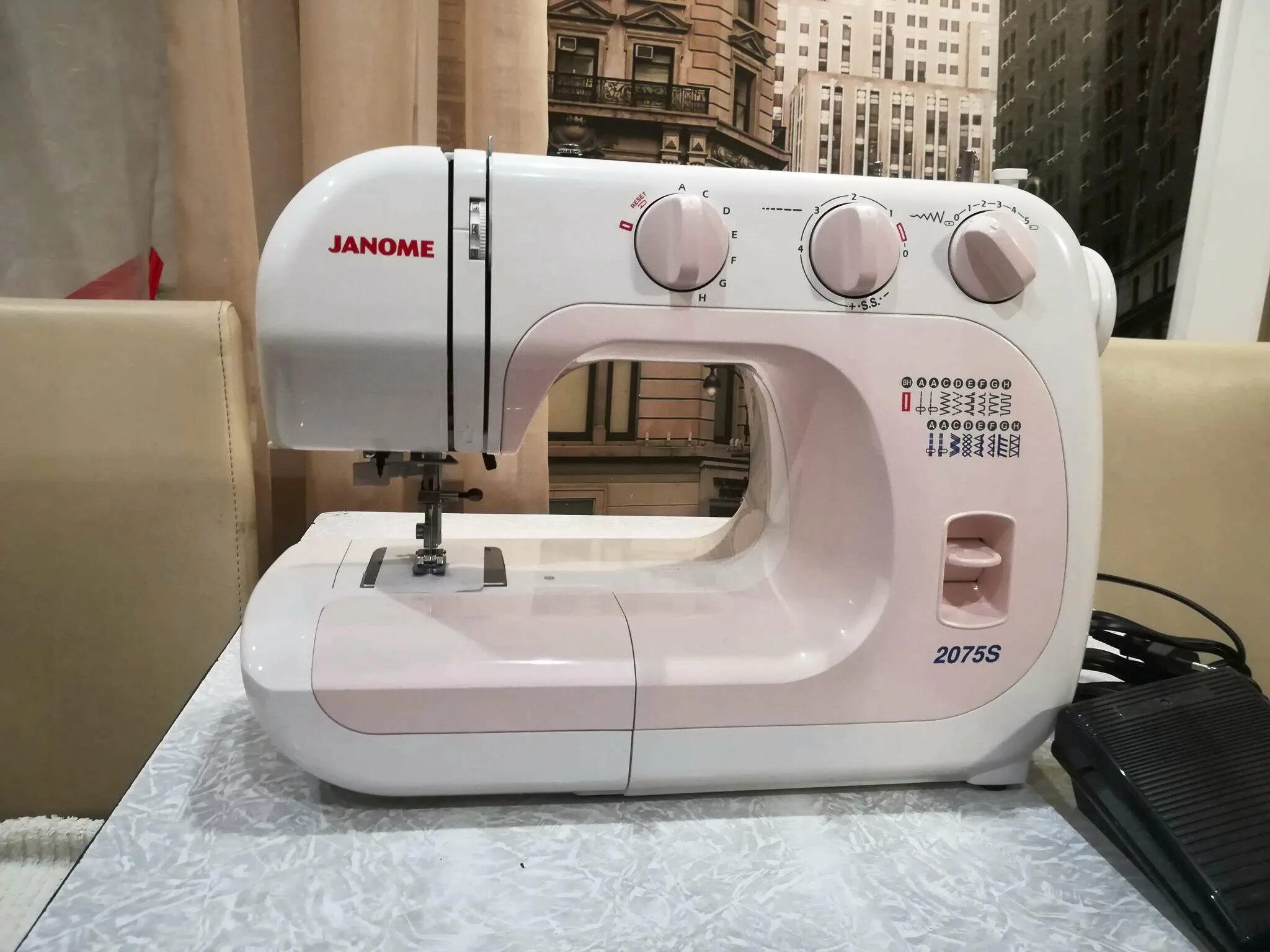 Hyundai hym d2075. Janome 2075s. Швейная машинка Janome 2075. Джаноме 18е. Janome 2075s для кожи.