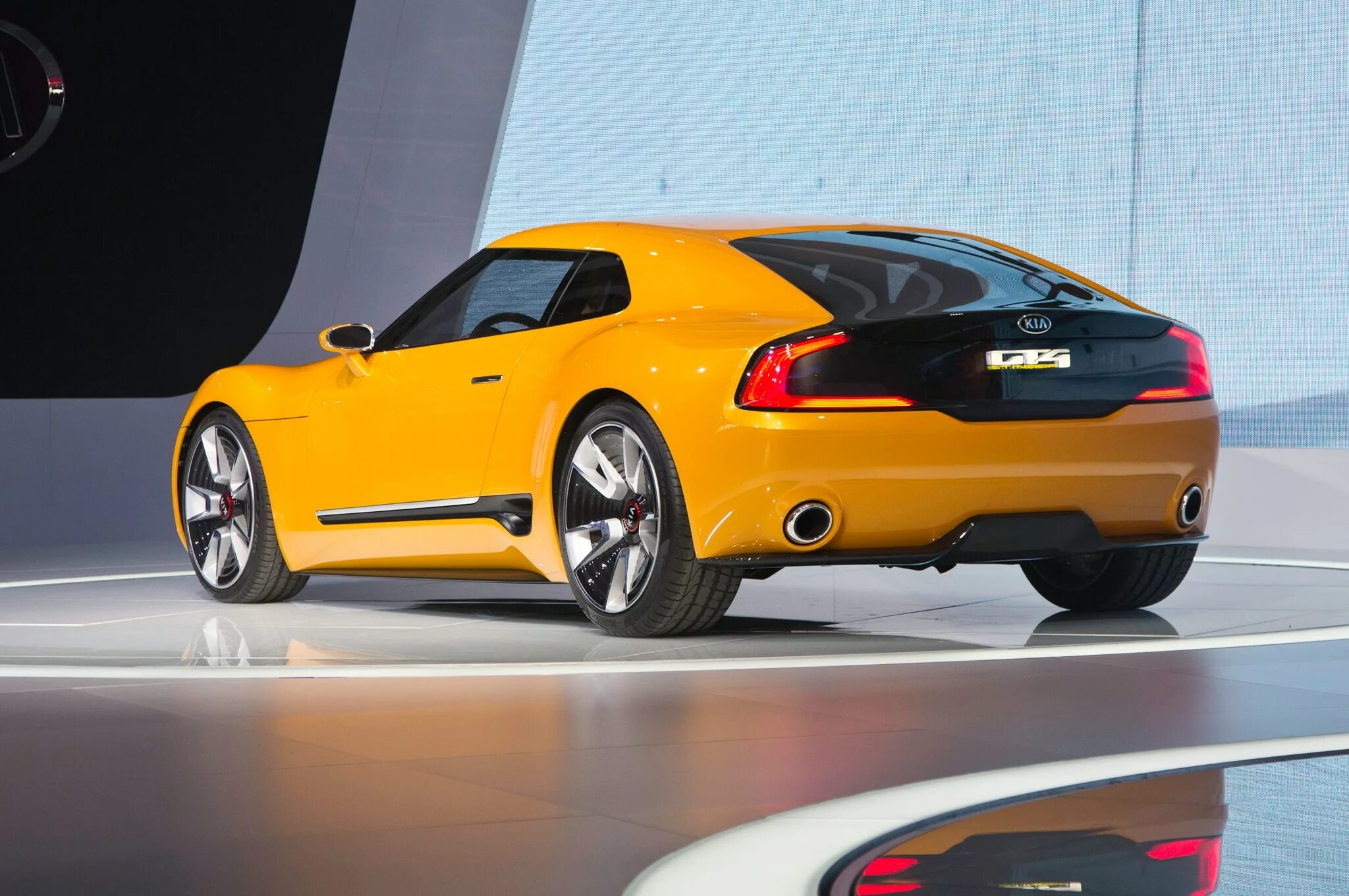 Kia gt4 Stinger. Kia Stinger Coupe. Kia gt4 Stinger 2020. Киа Стингер gt купе.