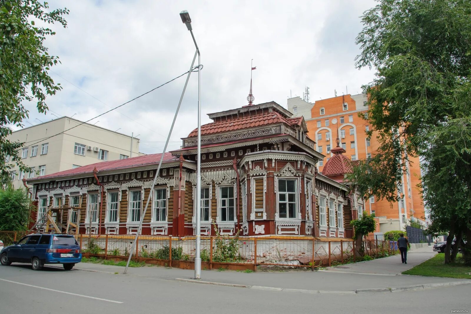 Памятники культуры кургана. Дом-музей а. и. Кочешева. Дом Кочешева в Кургане. Исторические здания Кургана. Дом-музей Кочешева Курган фото.