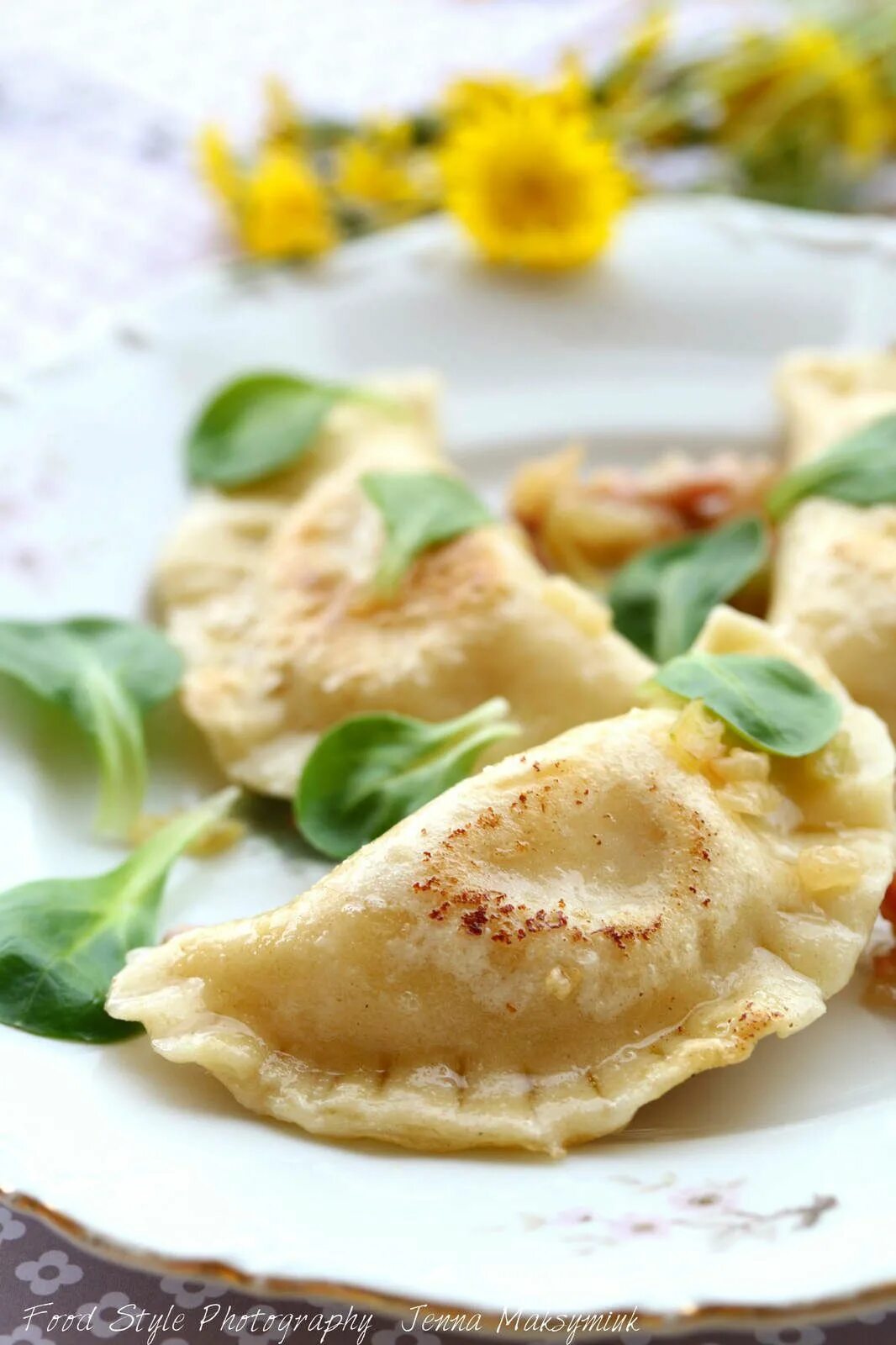 Итальянские пельмени с разнообразными. Польские вареники (pierogi). Польские пироги pierogi. Пельмени равиоли. Равиоли Вентокальдо.