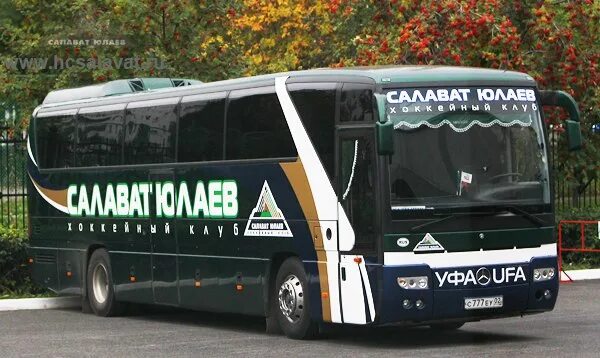 Хоккеисты салавата юлаева. Автобус салават юлаев. Автобус салават юлаев. Автобус салавата юлаева. Салават юлаев чемпион 2008.
