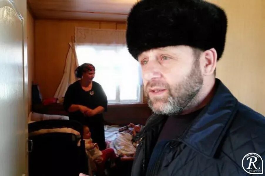 Хамзатов имам