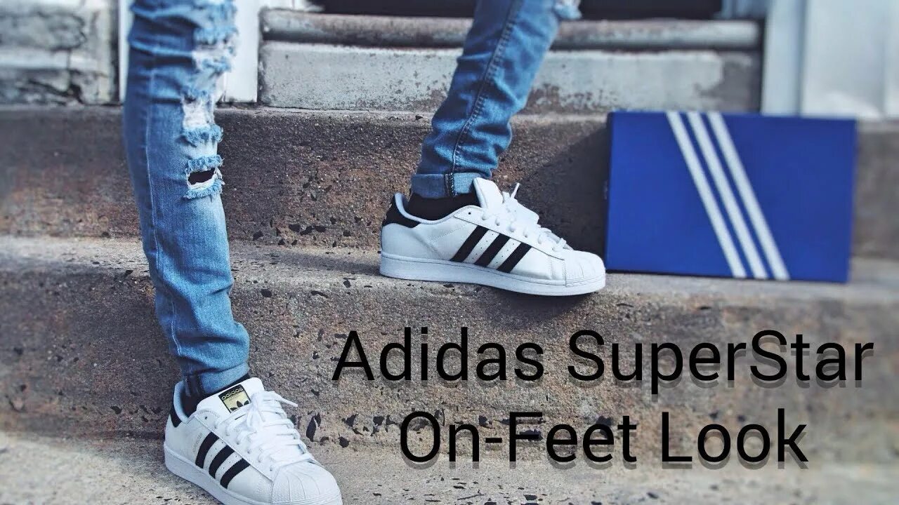 Песня адидасы пацаны. Adidas Superstar Black on feet. Adidas Superstar джинсовые. Адидас суперстар мужские с джинсами. Adidas Superstar на ноге.
