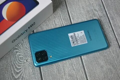 Самсунг м 12