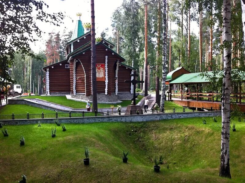 Ганины ямы фото. Монастырь святых царственных страстотерпцев в екатеринбурге. Ганины ямы фото. Монастыря во имя святых царственных страстотерпцев на ганиной яме. Царский храм на ганиной яме.