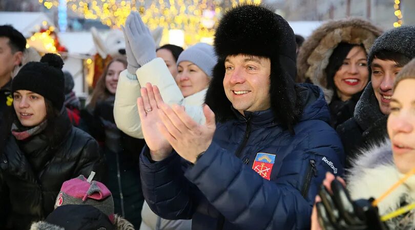 На севере жить. На севере жить Апатиты. На севере жить Мурманск. Жить на севере праздник Мурманск.