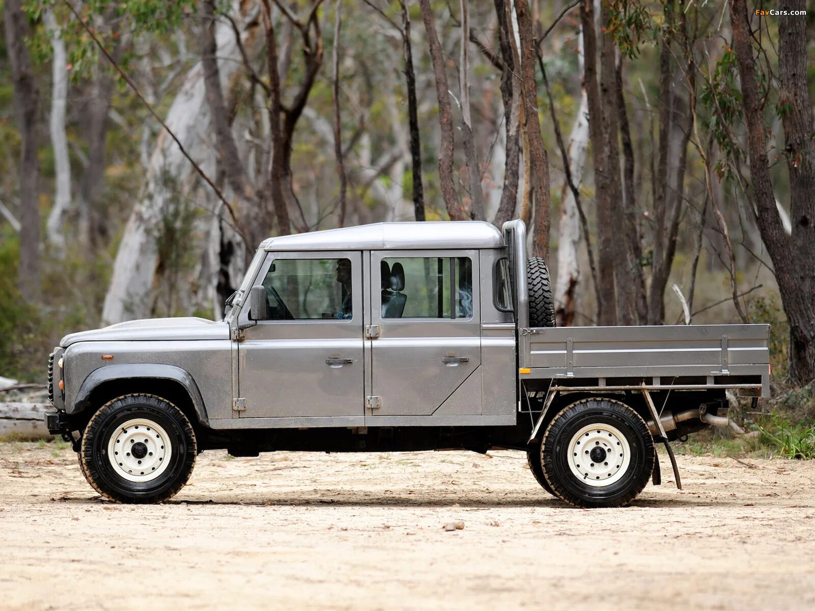 Double double land. Land rover defender 110 double cab pickup. land rover defender 110 pick up. land rover defender 110 double cab pickup 2016. land rover defender double cab pickup.
