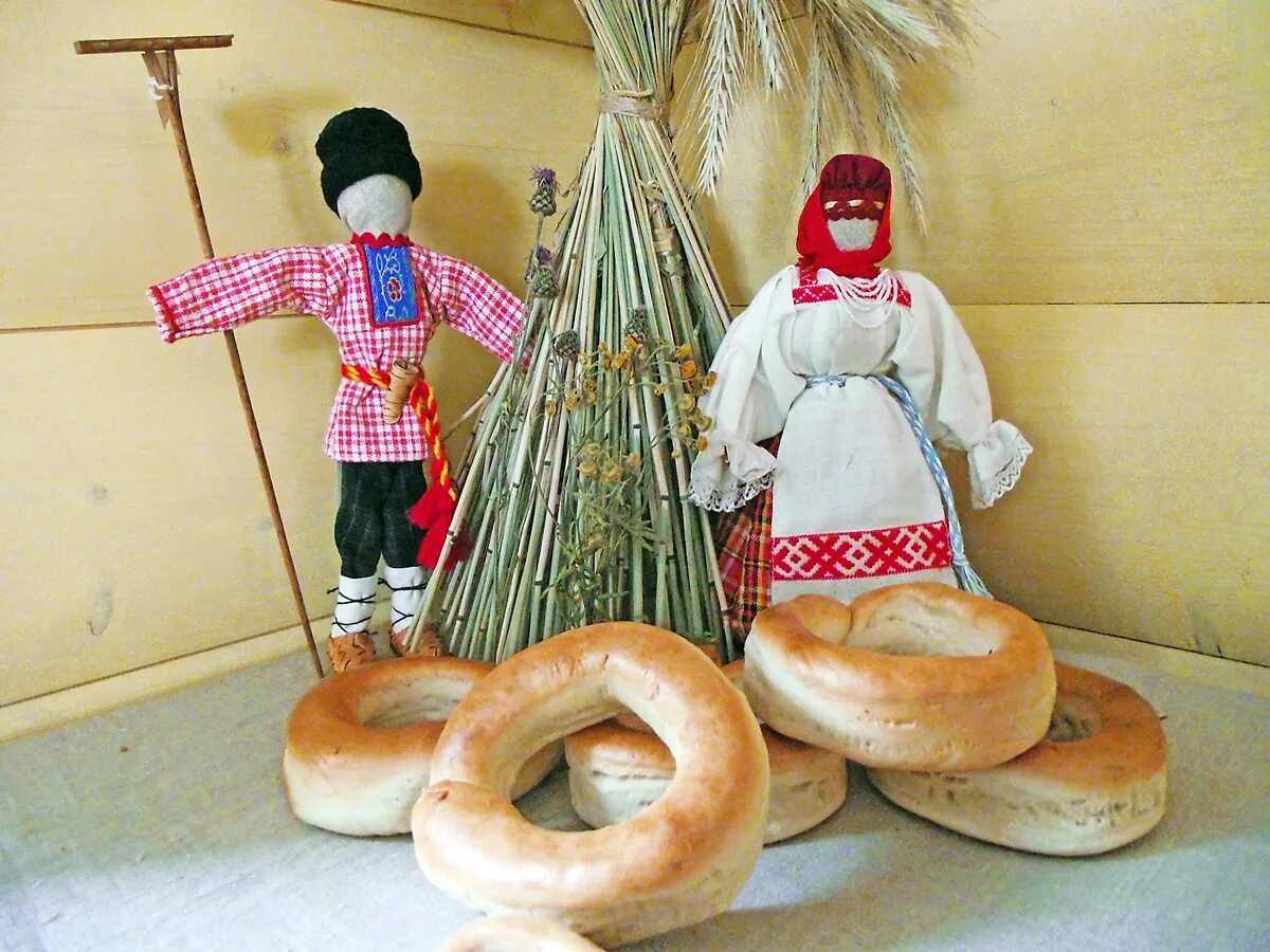 Васильевна калач. Хлеб. калач. вилегодский районный краеведческий музей. богиня калач.