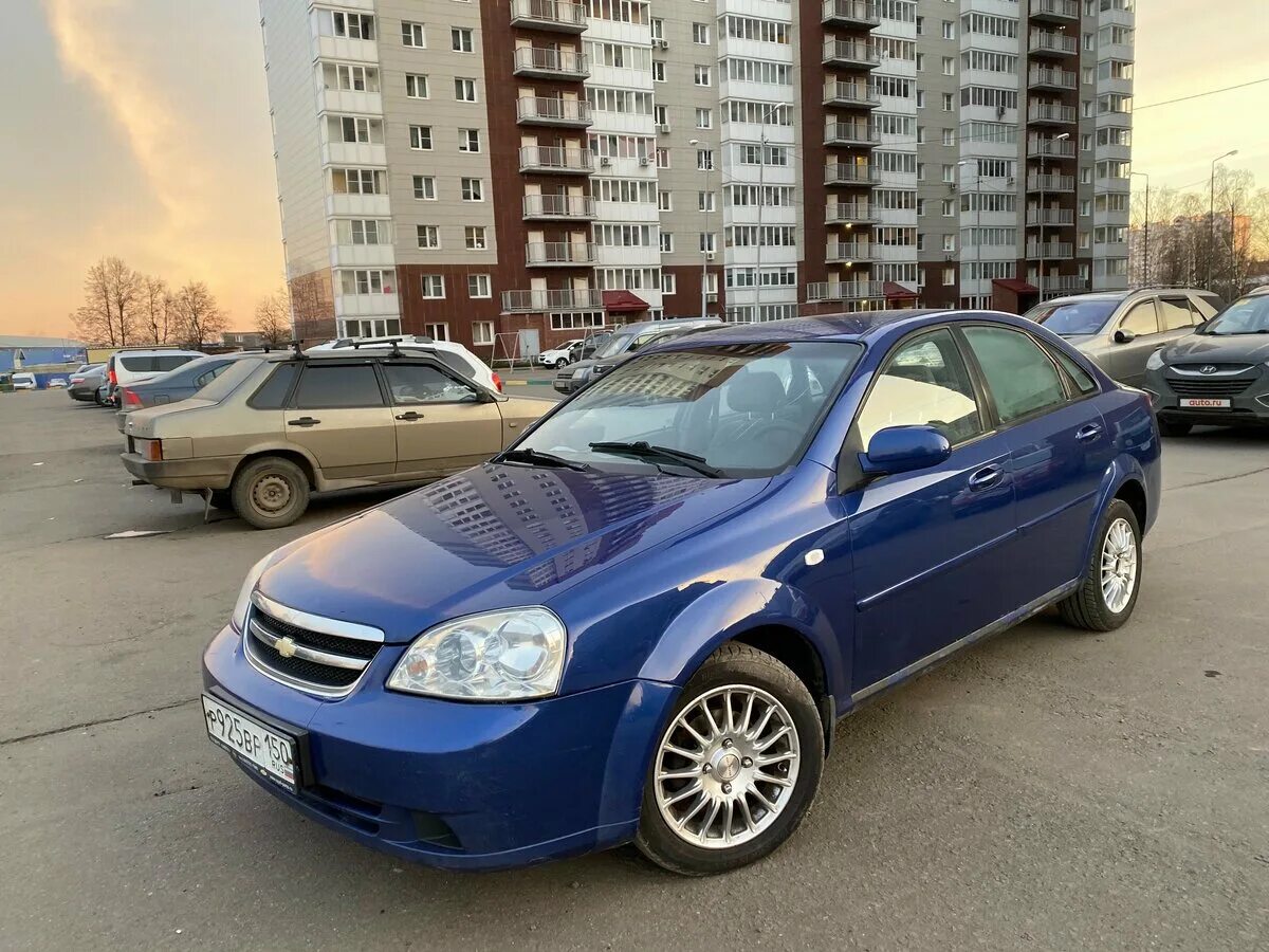 Шевроле лачетти седан 2008. Шевроле лачетти седан синий цвет. Шевроле лачетти хэтчбек темно синий. Шевроле лачетти хэтчбек 2006. 6.