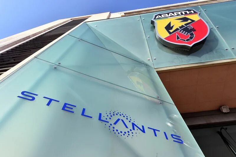 Стелантис. Stellantis. стелантис концерн. стелантис автоконцерн. логотип stellantis.