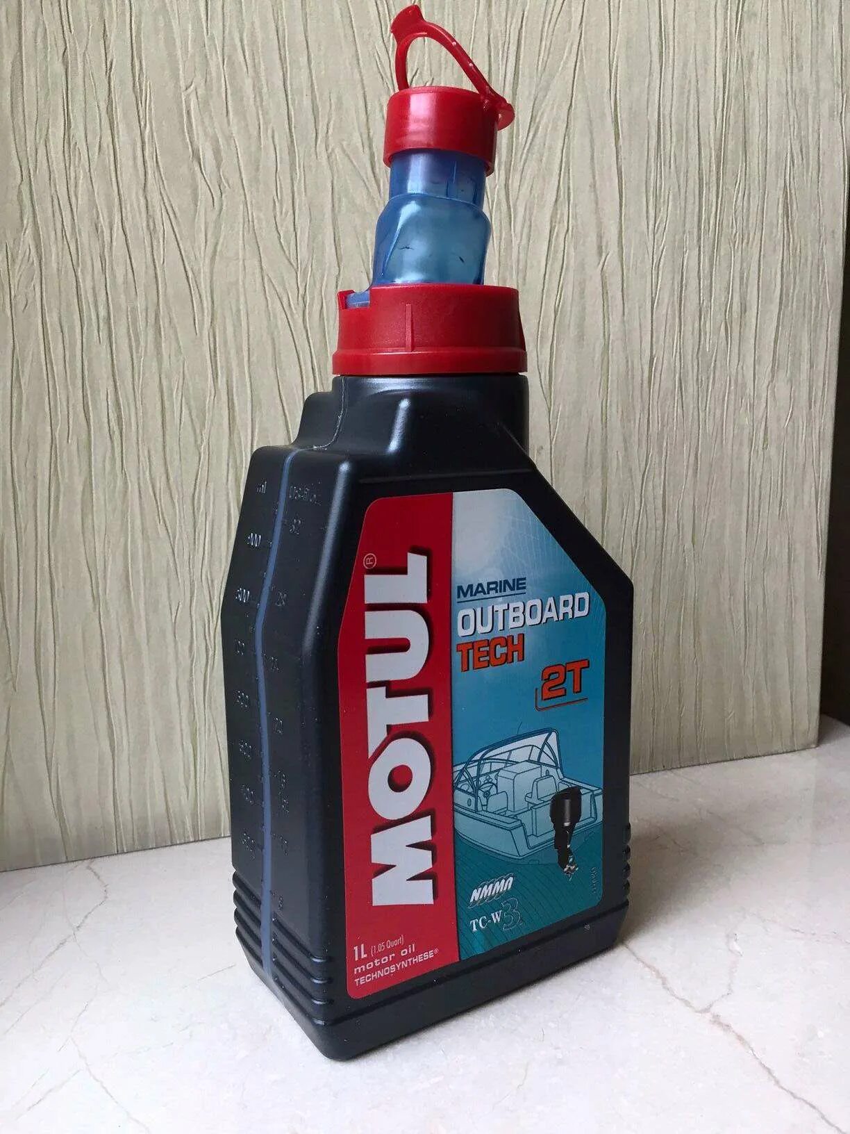 Motul outboard tech 2t. Motul outboard Tech 2t (1 л) 102789. Motul outboard Tech 2t 1 л. Motul outboard 2 полусинтетика.