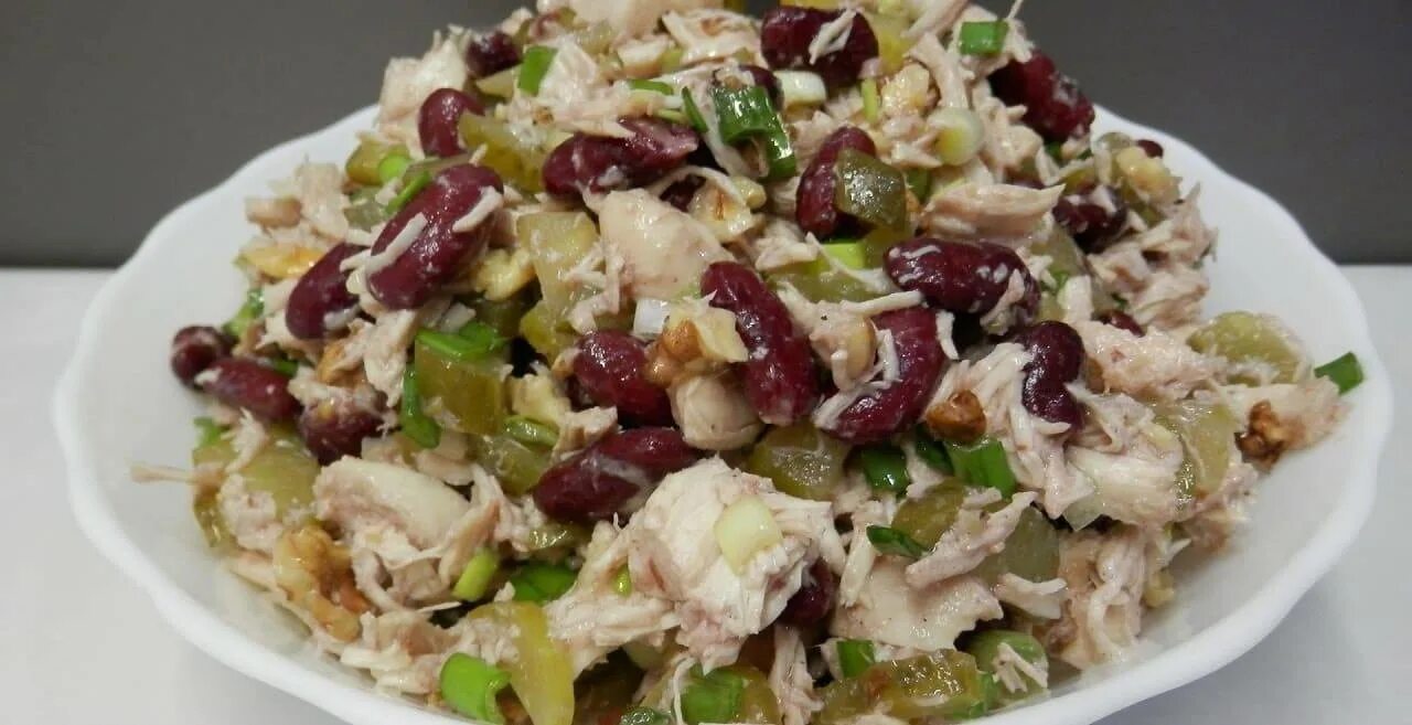 Салат из фасоли и куриной грудки рецепт