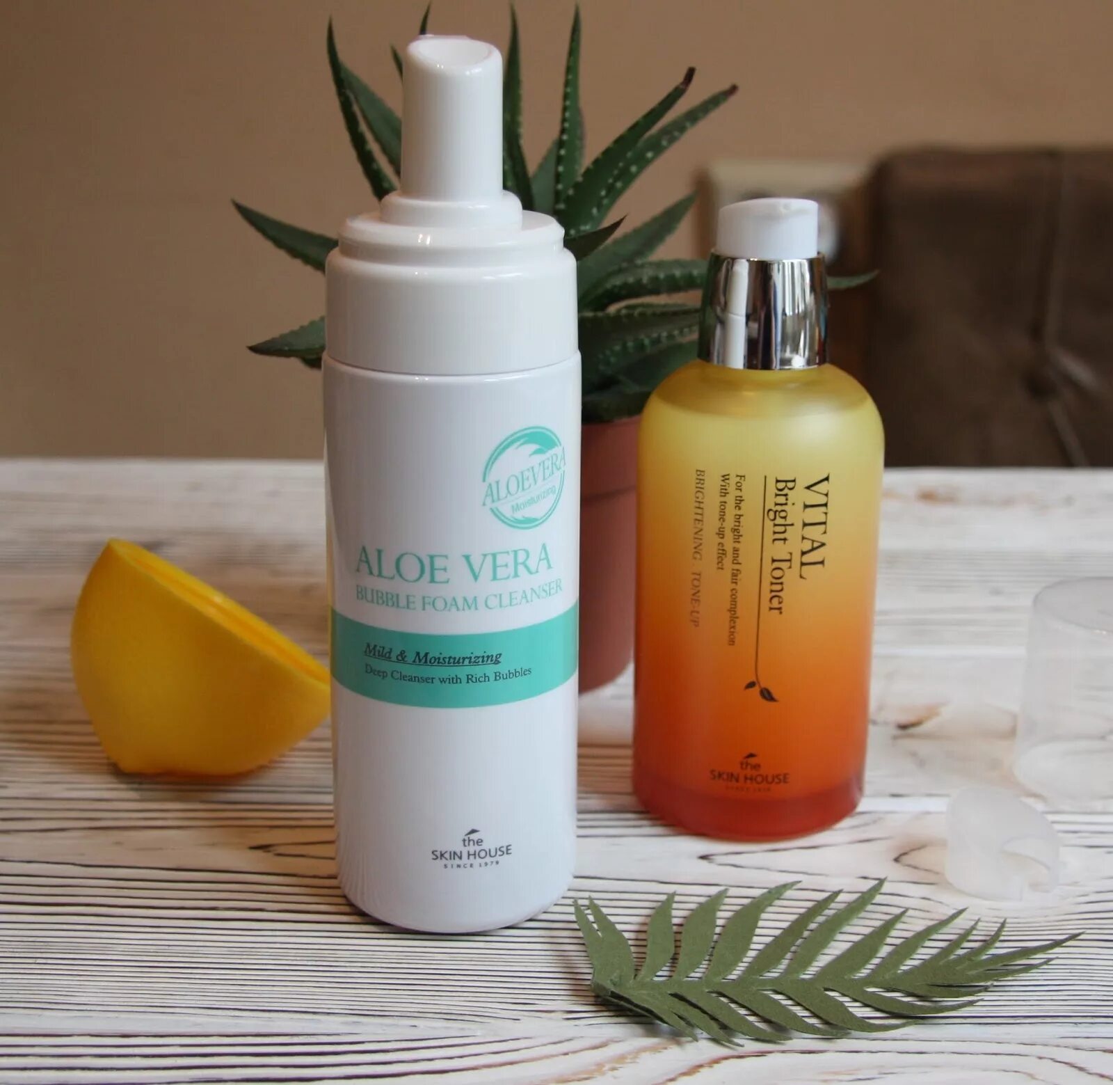 Тонер для сияния кожи "vital bright", 130мл, the skin house вес и габариты упаковкм. Coxir vita c bright toner. Shik vitalizing toner. Bright toner. Сыворотка для сияния кожи "vital bright", 30мл, the skin house аромат.