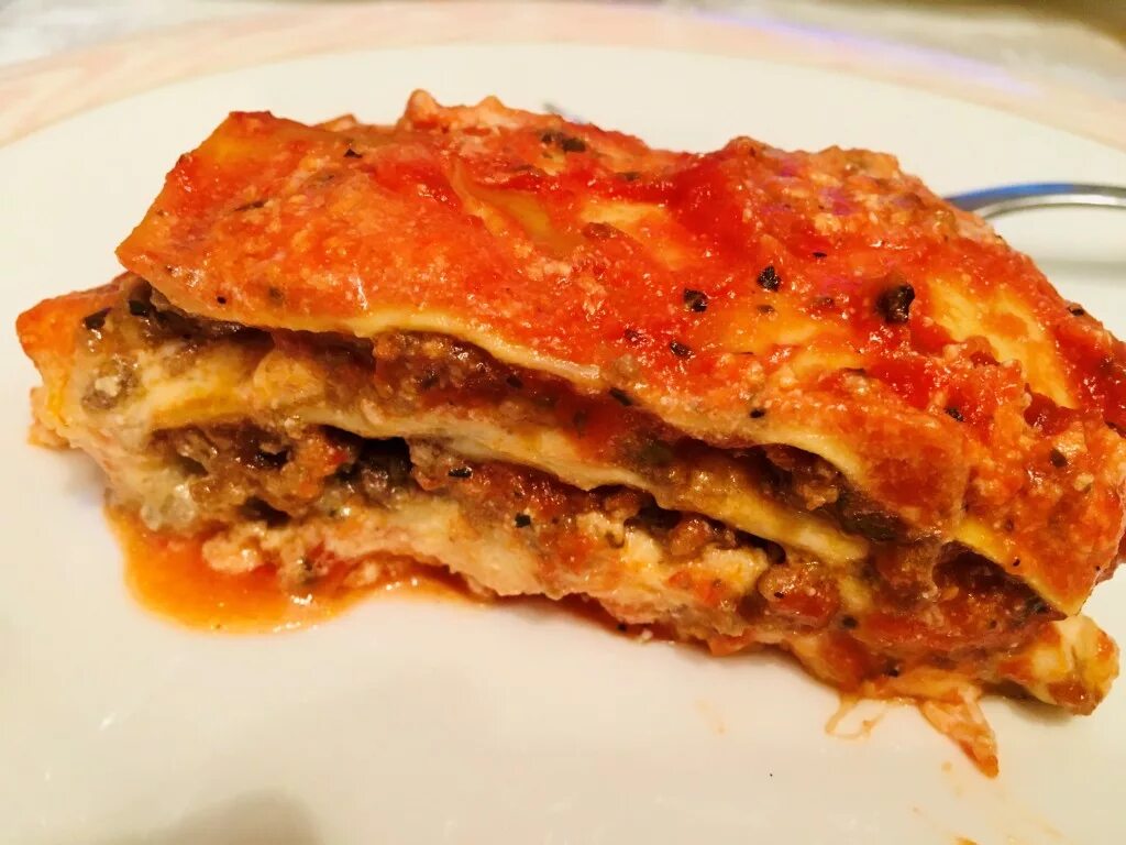 Лазанья с фаршем с помидорами. Веганская лазанья. Лазанья с фаршем с помидорами. Лазанья с фаршем с помидорами. Постная лазанья.