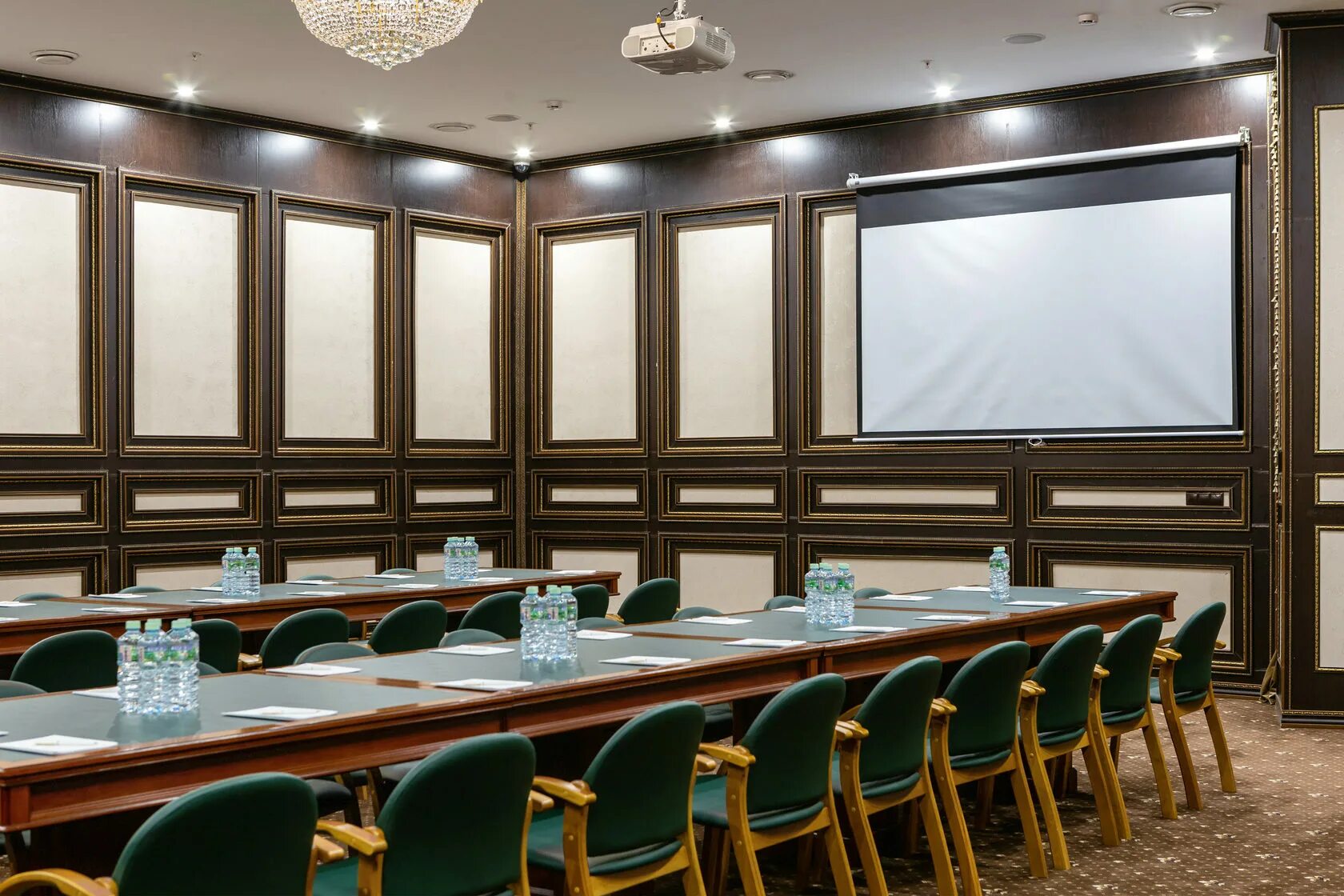 Принц парк отель ясенево. Prince park. Отель принц плаза теплый стан. Принц парк отель теплый стан. Принц парк отель москва.