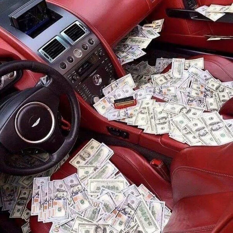 Автомобиль много денег. Деньги в машине. Деньги шикарные машины. Деньги Тачки. Дорогие Тачки и деньги.