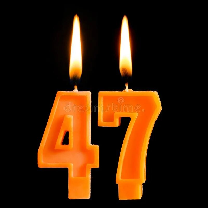 Сорок семь лет. 47 лет цифра. горящие свечи в виде цифр 17. 47 свечей день рождения. свечи буквы с днем рождения.