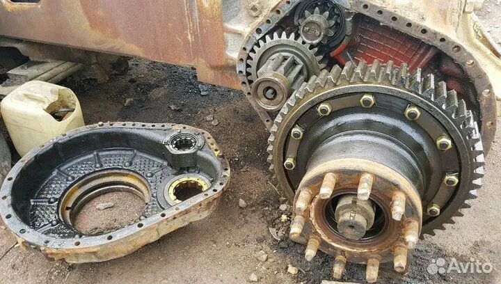 Бортовой редуктор бульдозера. Бортовой редуктор т-130. Шантуй sd16 бортовой редуктор. Бортовой редуктор 64-19-116-01сп. Бортовая бульдозер т170.