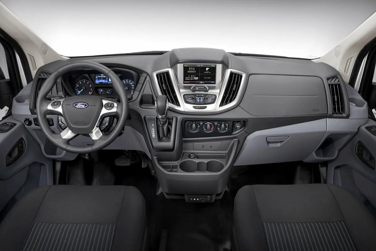 Ford Transit 2014 салон. Ford Transit 2015 салон. Ford Transit 2014 комплектации. Форд Транзит 2014 2.2 дизель.