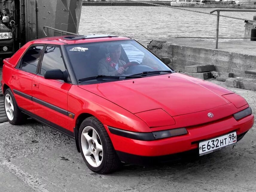 323 западный. Mazda 323 1994. Мазда 323 4. Мазда 323 1989г. Mazda 323 bf хэтчбек.